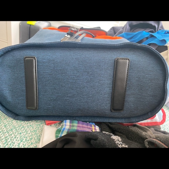 Unisex Ted Baker backpack — navy with orange interior - Picture 4 of 6